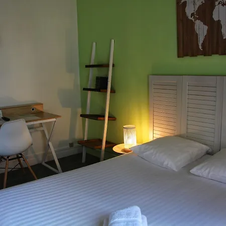 Logis Du Cirque Centre Historique Hotel