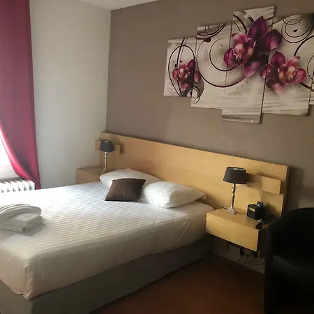 Logis Du Cirque Centre Historique Hotel