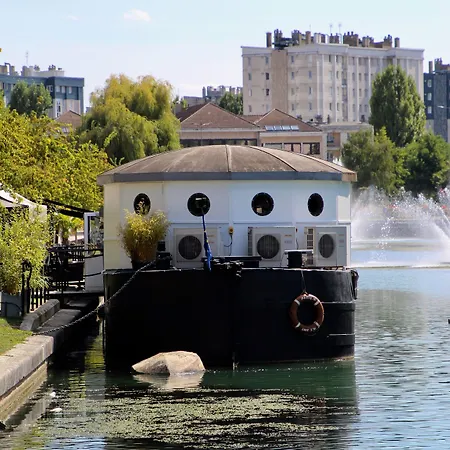 Hotel Logis Du Cirque Centre Historique 2*