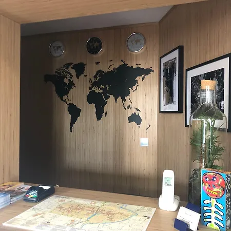 Logis Du Cirque Centre Historique 2* Troyes