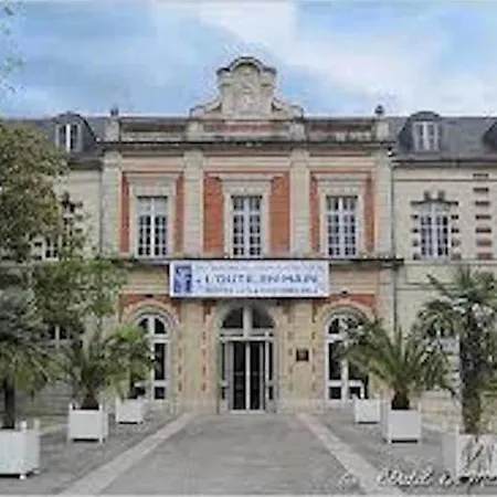 Logis Du Cirque Centre Historique 2* Troyes