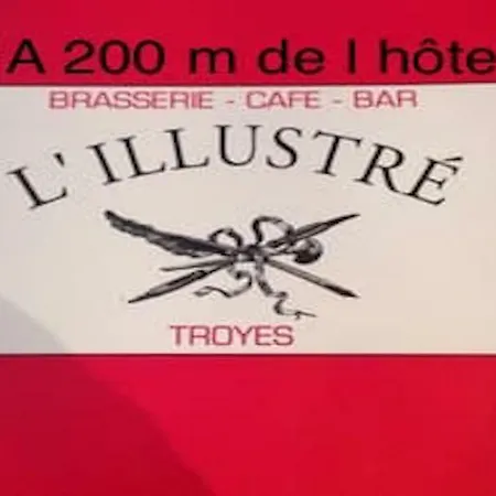 Logis Du Cirque Centre Historique 2*