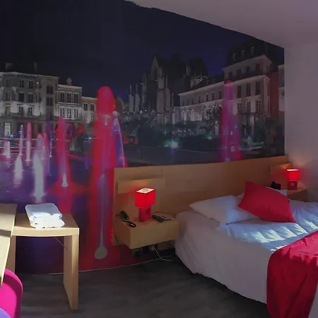 Logis Du Cirque Centre Historique Hotel