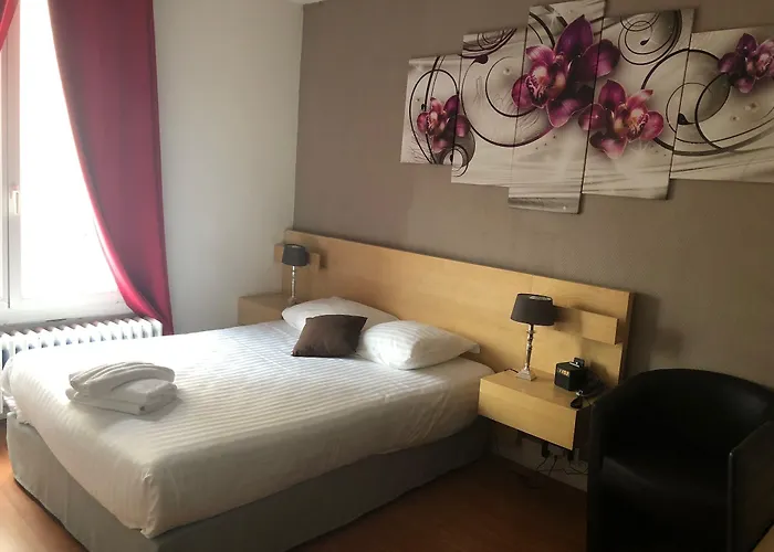 Logis Du Cirque Centre Historique Hotel