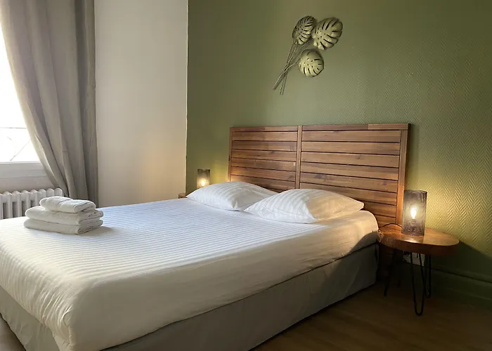 Hotell Logis Du Cirque Centre Historique Troyes